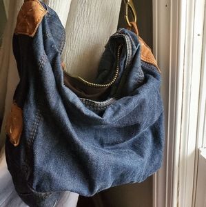 Vintage Lucky Brand LG Crossbody